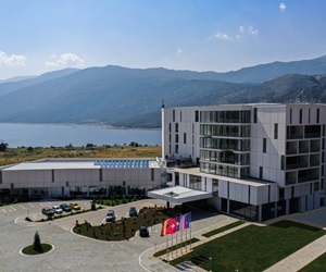Lakeside Hotel Spa & Conference Center